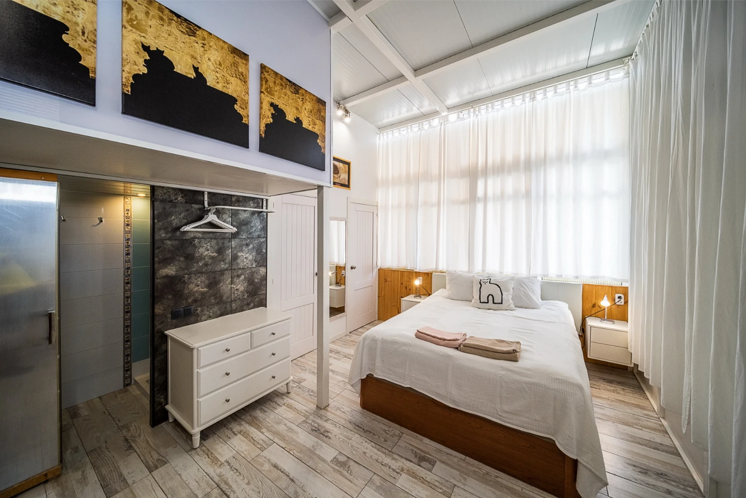 012_alba_regia_cat_art_home_tenerife_012